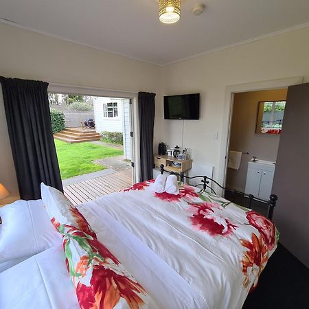 Central Masterton Sleepout エクステリア 写真